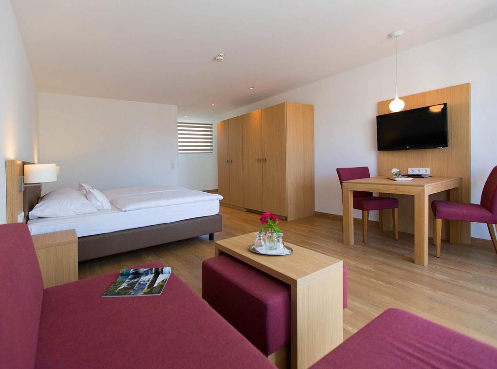 Hotel Seepark Garni Uberlingen Exterior photo