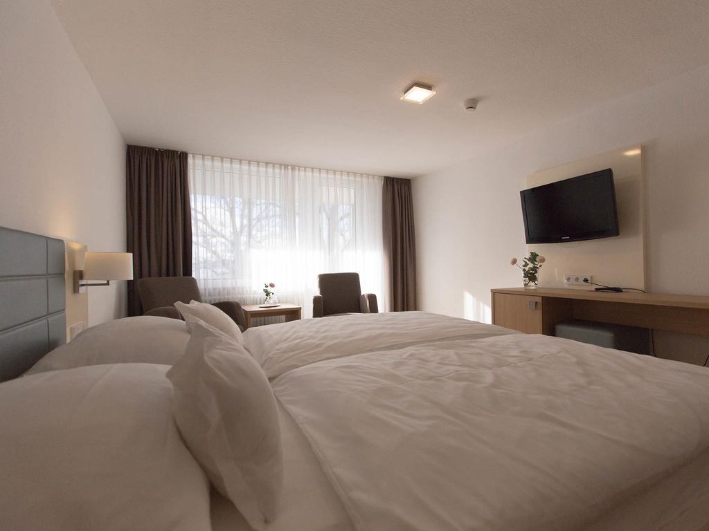 Hotel Seepark Garni Uberlingen Exterior photo